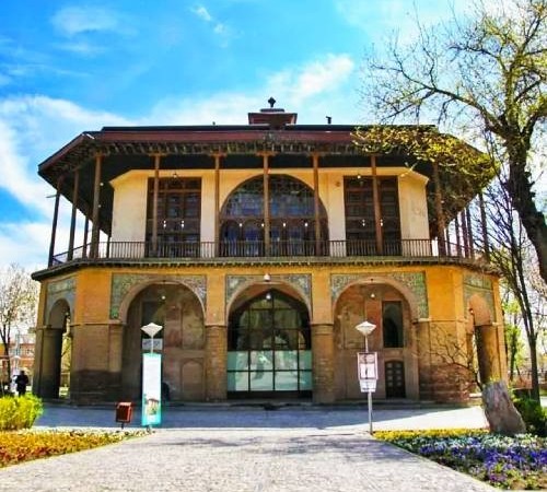 Дворец Чехель-Сотун