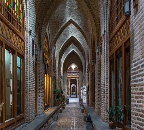 Базар Казвина