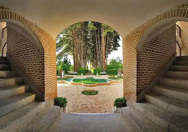 Цитадель Колах-Фаранги