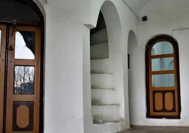 Дворец Фалахати