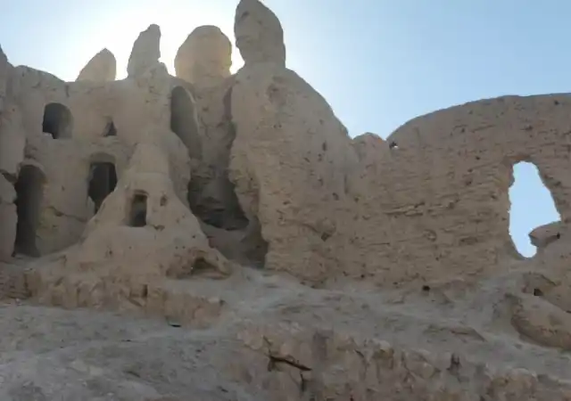 Замок Чехель-Дохтаран