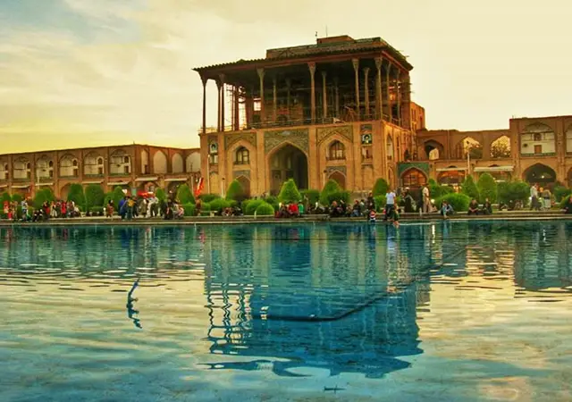 Дворец Али-Капу