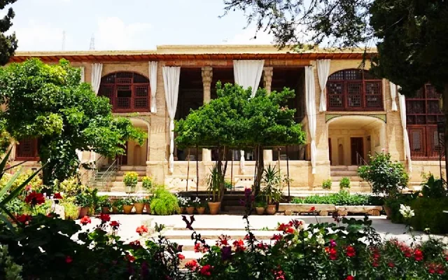 Сад Хафт-Танан в Ширазе